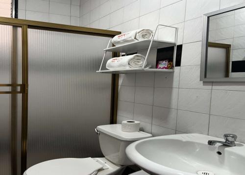 resized-bao-secundario-apartamento-vino-rosso